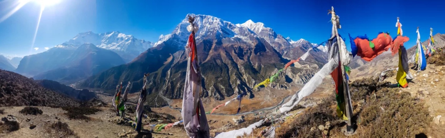 Annapurna Circuit Trek in April