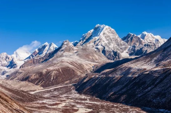 Lobuche Peak Climbing In December