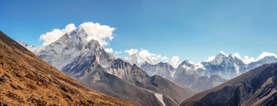 Lobuche Peak Climbing In January