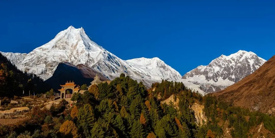 MANASLU TSUM VALLEY TREK 22 DAYS