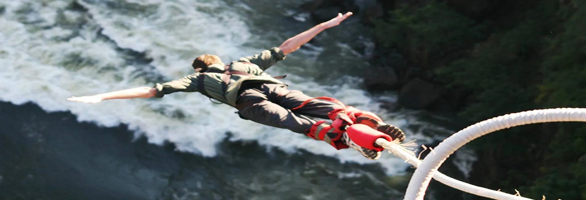 BUNGEE JUMPING