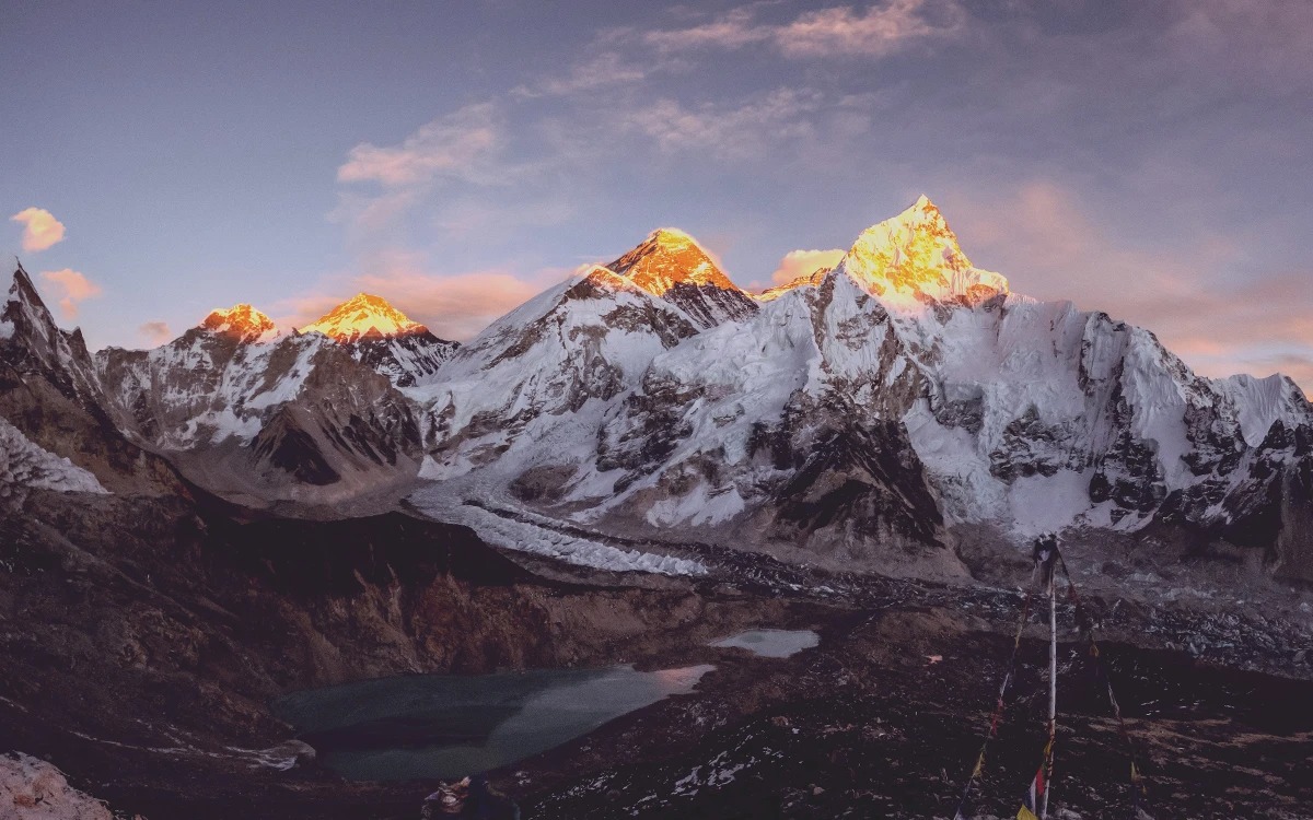 LUXURY EVEREST BASE CAMP TREK 12 DAYS