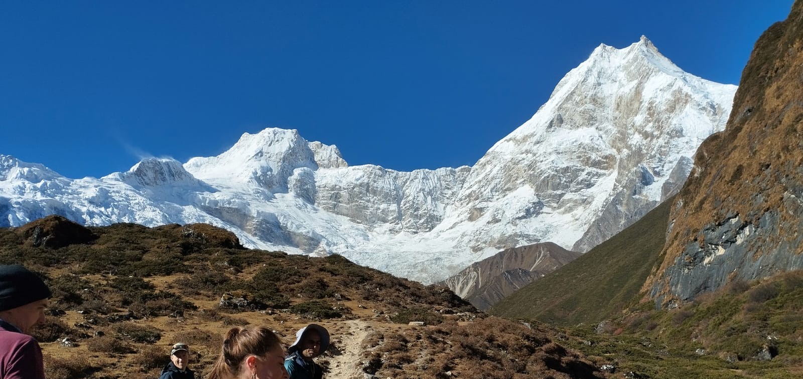 MANASLU TREK 8 DAYS ENDING IN POKHARA