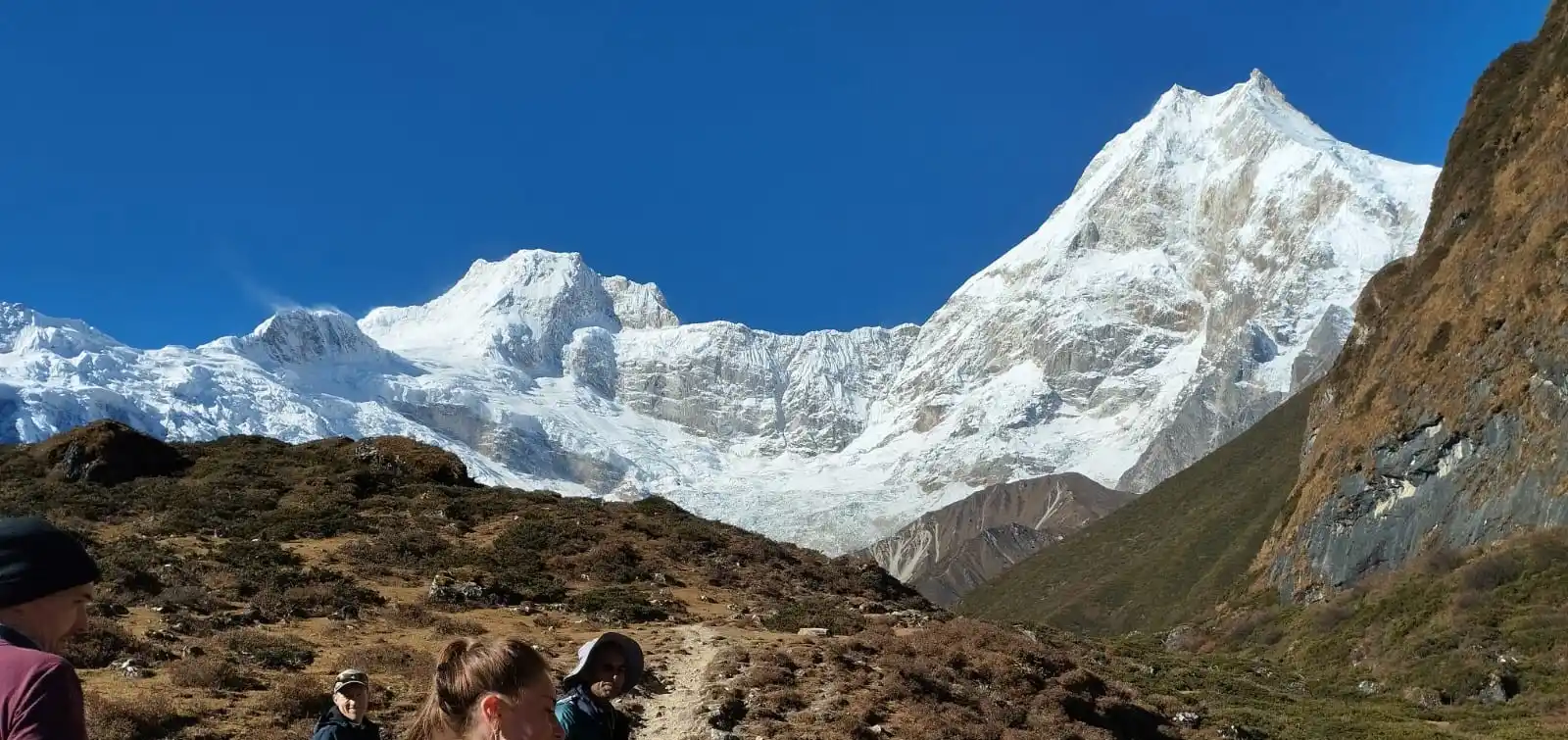 MANASLU TREK 8 DAYS ENDING IN POKHARA